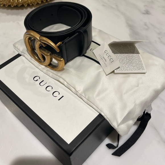Gucci Black Leather Belt with Gold GG Emblem